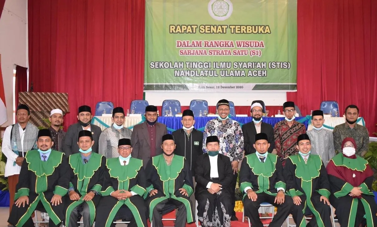 BEMA Bersama Ketua STAI-PTIQ Aceh Hadiri Wisuda Perdana STIS Nahdlatul Ulama Aceh
