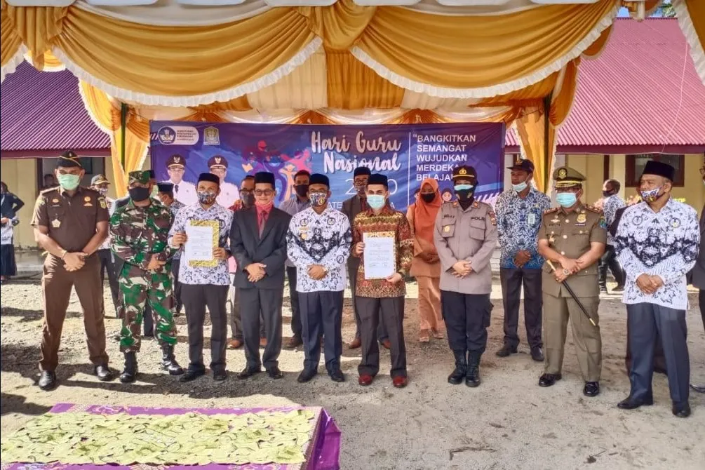 Peringati Hari Guru dan HUT PGRI ke 75, STAI-PTIQ Aceh dan PGRI Aceh Jaya teken MoU